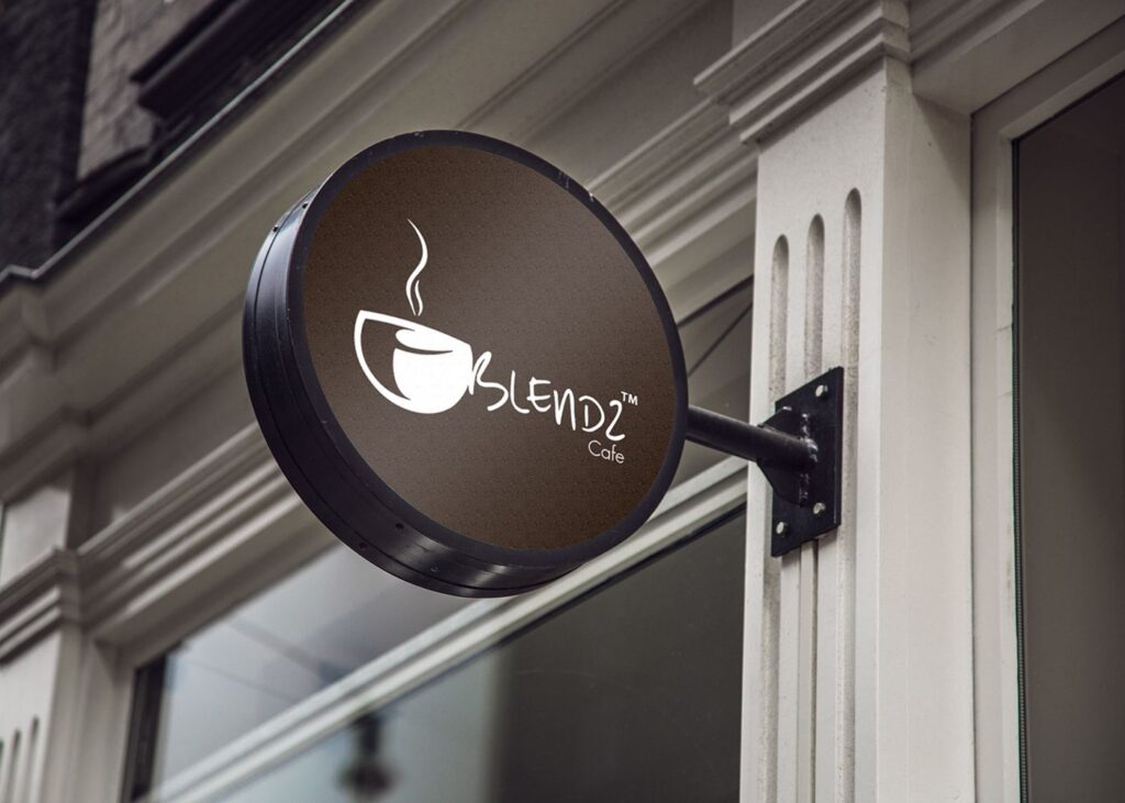 Neon Box untuk Branding Cafe Outdoor