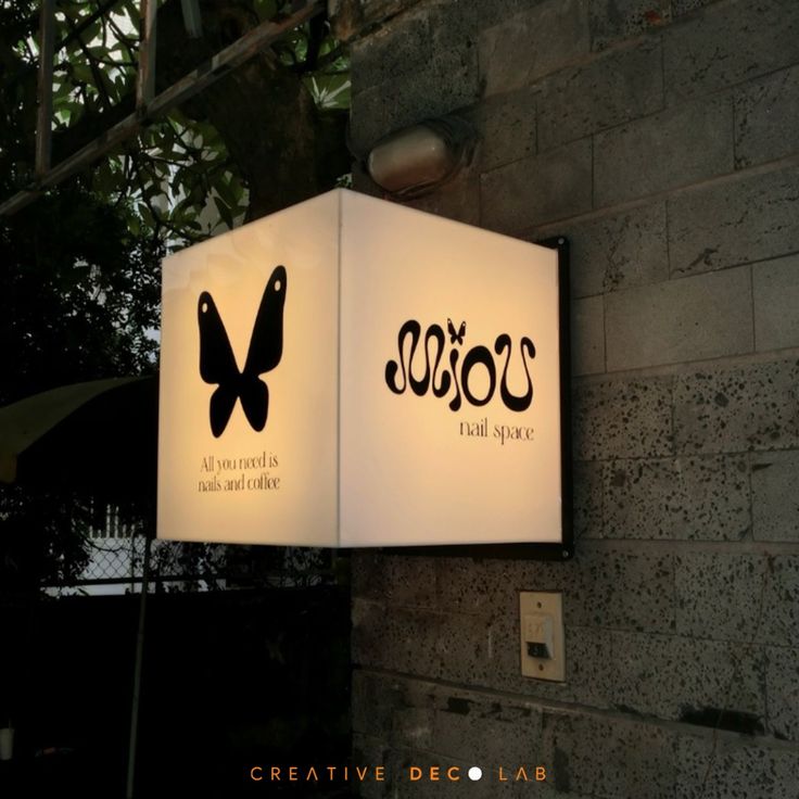 Neon Box Akrilik dan Backlite